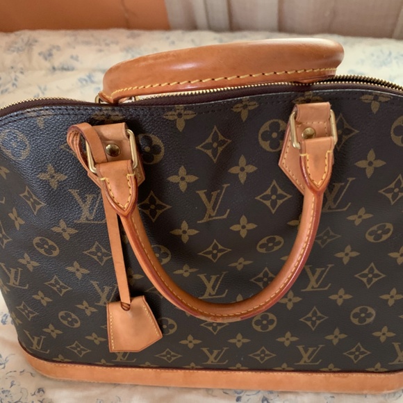 Louis Vuitton Alma GM - Picture 2 of 12